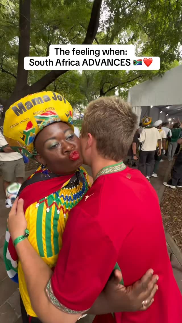 W South Africa ❤️🇿🇦 Twitch: tikibeen1 🚀  Streaming ALL of the WORLD CUP 🌎

#tiki #morocco #worldcup #southafrica #mamajoy