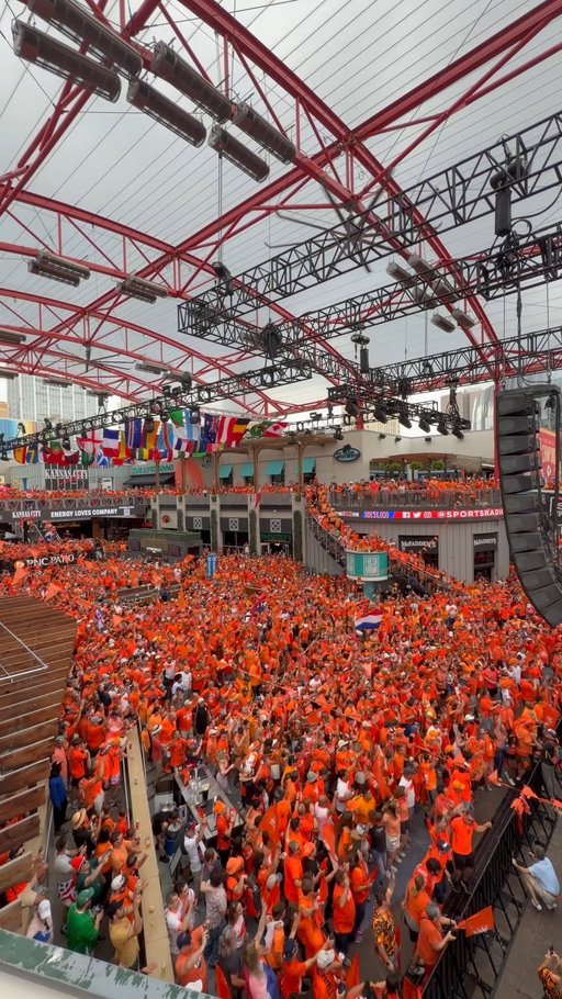 IT’S 10:00 AM! 🫨

#NothingLikeOranje #FIFAWorldCup #TUNNED