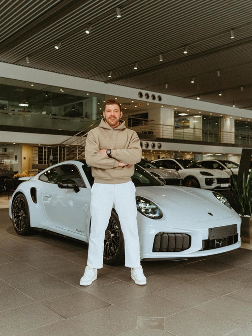 It’s not what advice I’d give 10 year old Dricus, but what the 10 year old Dricus told me. Go for greatness go and get everything you’ve ever wanted. 
What a moment, God is great and I praise him for everything I’ve ever achieved.  #greatful #porsche #992turbos #winordietrying