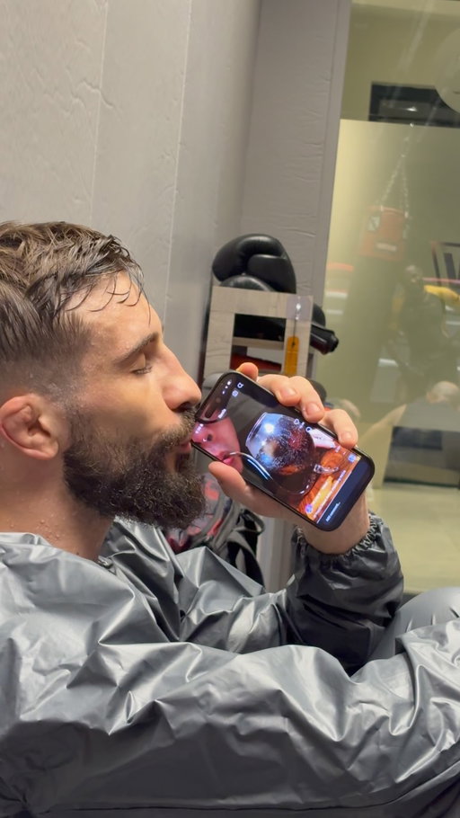 Weight cut has begun… @drpepper 

#UFCBaku
