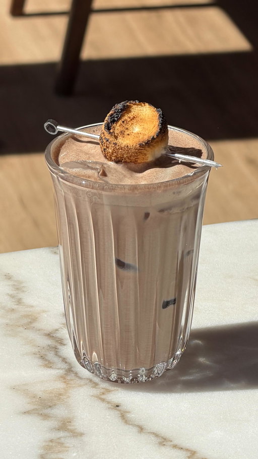#HCPartner Officially adding this crème brûlée iced chocolate to my summer rotation ☀️🍫

Made with Hotel Chocolat’s Velvetiser and their crème brûlée drinking chocolate, it’s rich, velvety, and the perfect afternoon treat when I’m not in the mood for my third cup of coffee :)

@hotelchocolatusa 

#icedchocolate #drinkingchocolate #hotchocolate