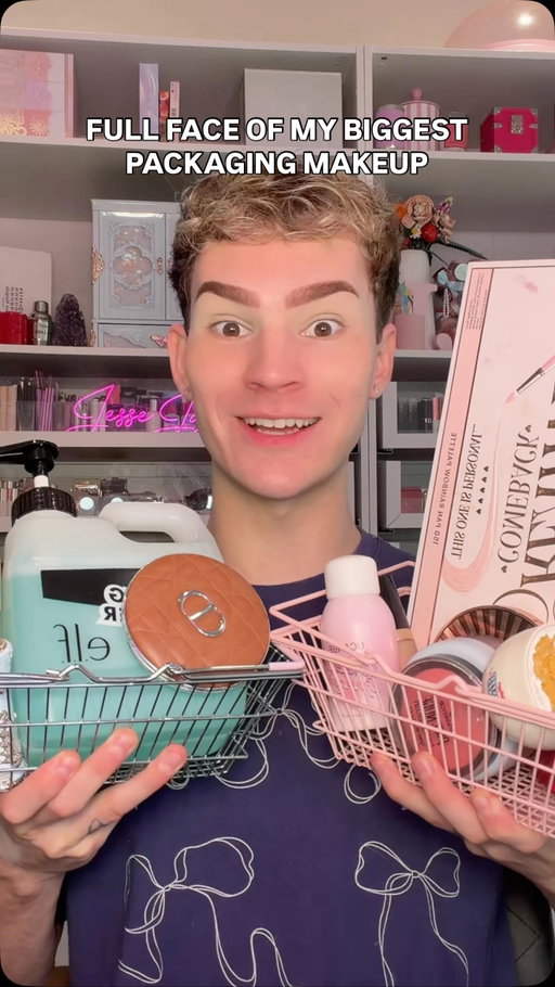 Picking out a full face of my biggest makeup 💄 

#makeup #viralmakeup #makeupchallenge #makeuplover #beauty