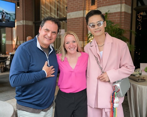 Pretty in pink 🩷 Celebrating the legend that is @christiegarofalo with some pretty great friends. 📷 by @tylerrdasilva_ @georgepimentel1