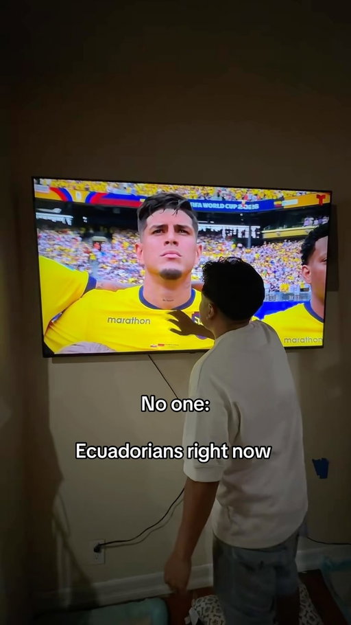 UPDATE: ganamos mi tri @latriecu ❤️it worked ‼️ 

VAMOS ECUADOR CHUCHA 🇪🇨❤️ follow @iamchriscorooo #explore 
NEW YOUTUBE & TIKTOK VIDEO 🔗 IN BIO
