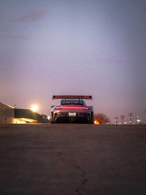 Light fades. The presence doesn’t.

#Porsche #GT3RS