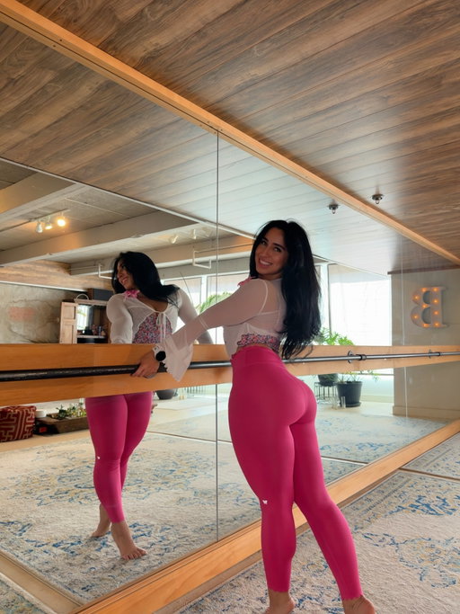 It’s time to change the story. I was never “too much.” I was simply becoming someone too big for the boxes people put me in 💗🌸

#barreinstructor #yogainstructor #pilatesinstructor