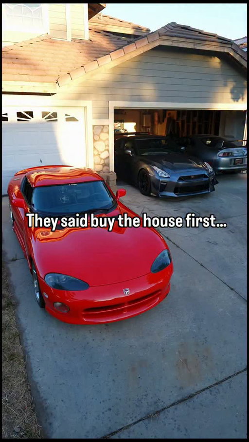 You can’t race a house. So what car first?

#perlasgarage #gtr #hondafit #viper #dreamcar