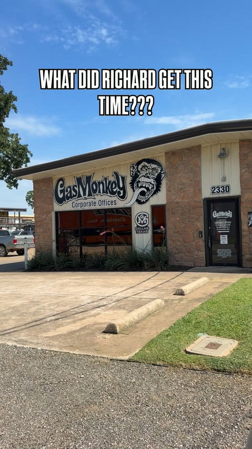 The people are not going to see this one coming! Y’all stay tuned. 😎

#gasmonkeygarage #richardrawlings #cars #fastnloud #classiccars