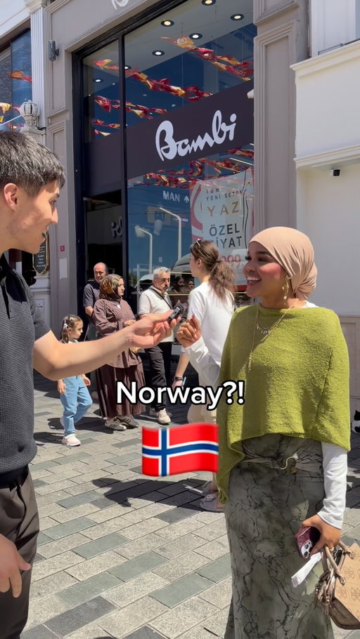 Somali Lady Speaks 5 Languages 🇸🇴🇳🇴
.
#somalia #norway #turkish #arabic #istanbul