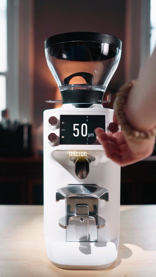 The biggest ask I get is “what grinder should I get for my espresso setup” 

And my answer has consistently been this one. 

The E 64 WS. I sincerely love this thing (not hyperbole) and use it everyday. 
.
@mahlkonig @mahlkonighome 
 #mahlkonig #mahlkonighome #partnershipwithmahlkonig