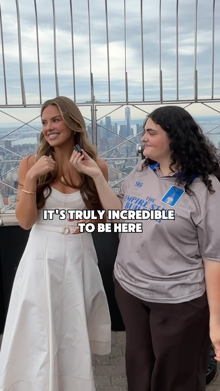 American Girl doll fans make great best-selling authors. 

Catching up with @HannahBrown on the Empire State Building Observation Deck.