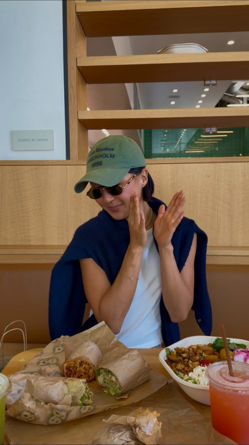 #sweetgreen_ad we’re outside this summer!!! i can’t believe this is my first time at the hollywood reservoir. found it on @alltrails and had a quick drive to @sweetgreen for the best post hike meal. if you still haven’t tried the wraps yet pls get on it now.
