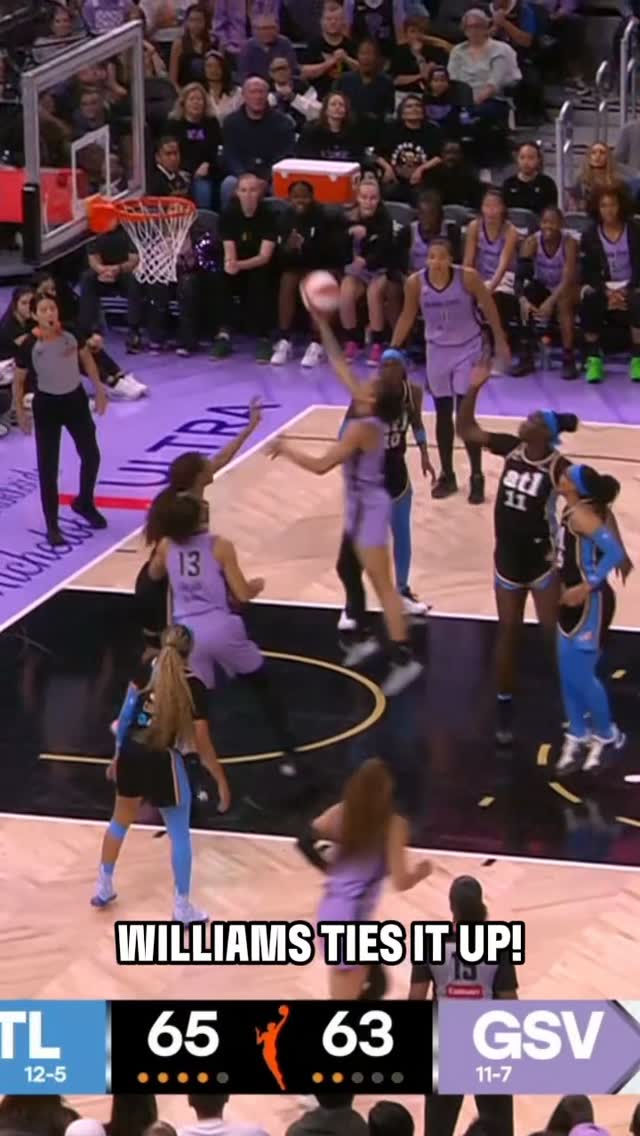 Gabby Williams gets the lay to get it to a tie at 65 PTS a piece for the @valkyries and @AtlantaDream 👀

ATL-GSV | ION | WNBA Pride | @coach