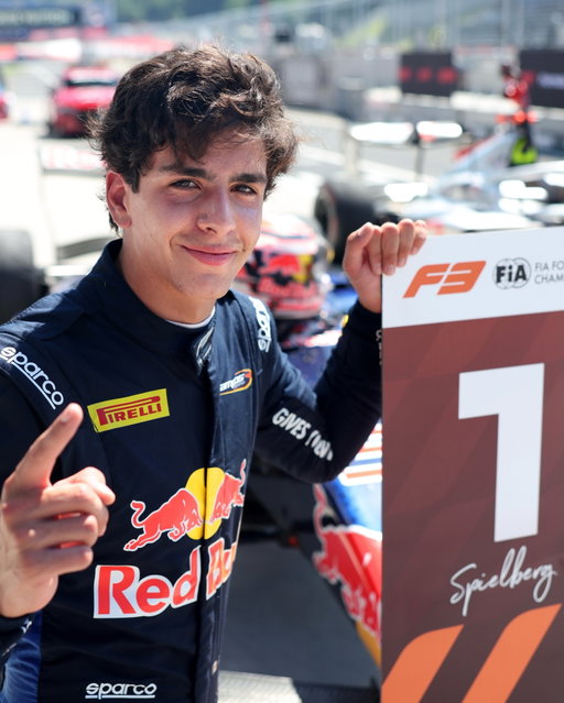 Red Bull Junior Ernesto Rivera wins at the Red Bull Ring! 🏆

The Mexican secures his maiden Formula 3 victory in the Spielberg Sprint Race 🇲🇽👏

#F3 #RoadToF1 #AustrianGP #ErnestoRivera