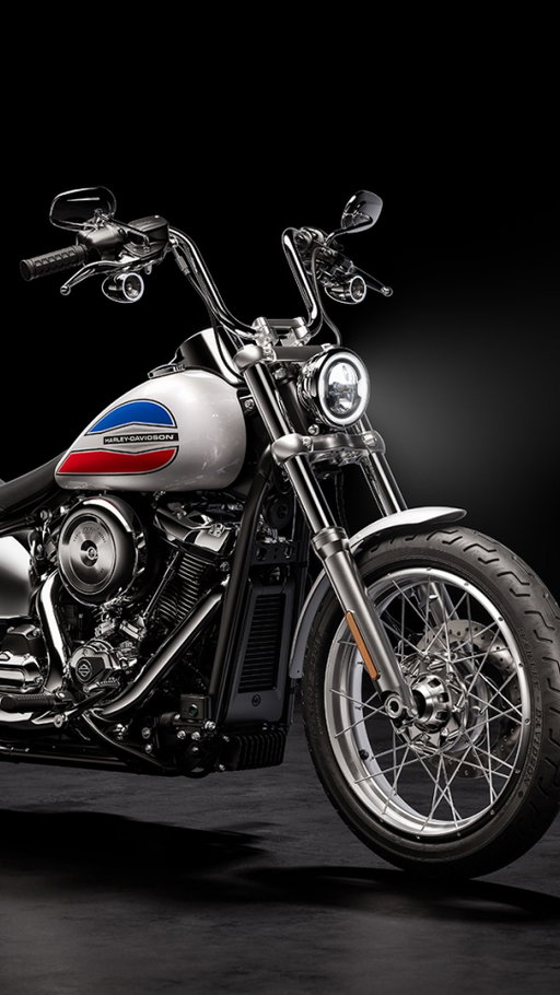 The next generation of Super Glide.

Hit the link in bio for all the tech and spec on the machine inspired by the spirit that started the factory custom movement and now lets it loose for a whole new generation of riders.

#HarleyDavidson
