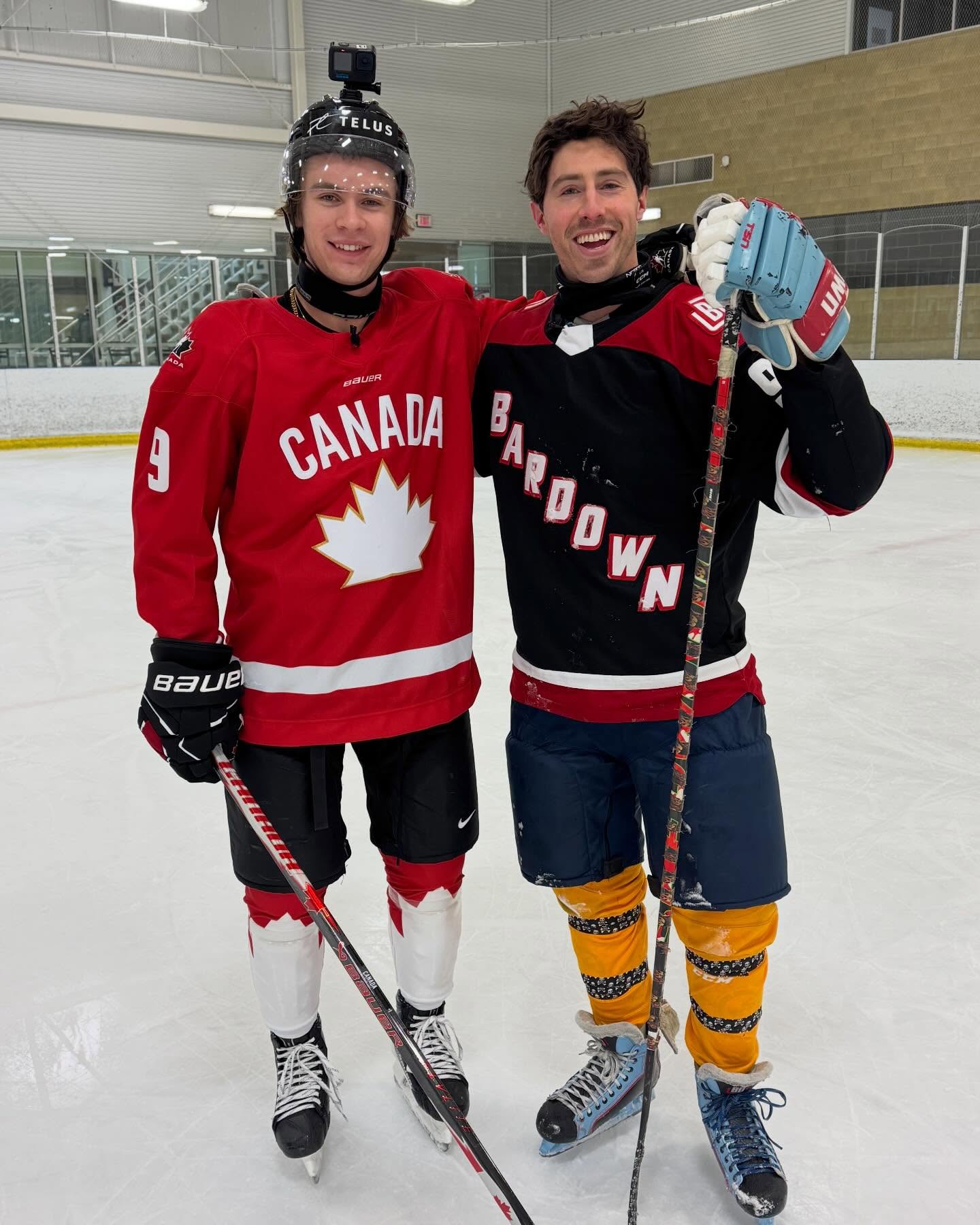 The service was abysmal at the draft so posting this today… Big congrats to @gavin_mckenna27 on being the first overall pick in the 2026 NHL Draft. He’s always been great to @bardown , we’re cheerin’ for the guy‼️ Toronto is gonna love him 🔥🍁