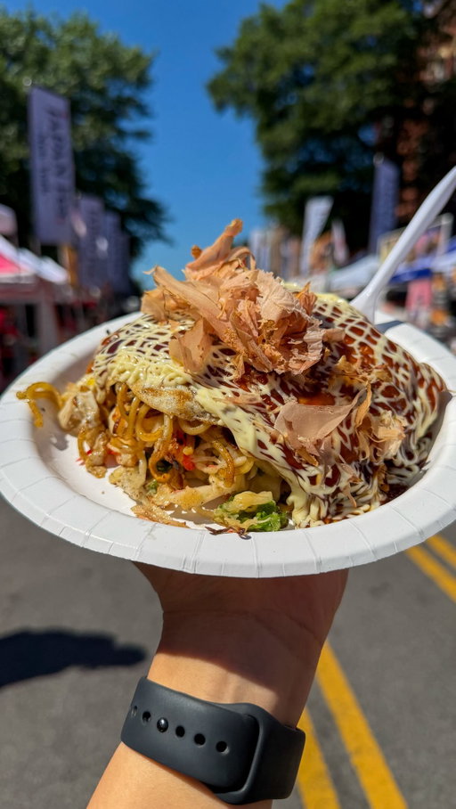 I look forward to Japan Fes every year, and this time I went to the Brooklyn location! I tried a bunch of different vendors, discovered some new favorites, and had an amazing time as always. Already looking forward to the next one! 🎌 #japanfes #brooklyneats #nycfood #nycdessert 
@oconomi_nyc 
@inarizushi_nyc 
@noorhausofficial 
@catmintwheelcake 
@onigiri.eight.nyc 
@takoyakitanota 
@happylfood 
@roycechocolate 
@goldentaiyaki_nyc 
@cozytealoftusa