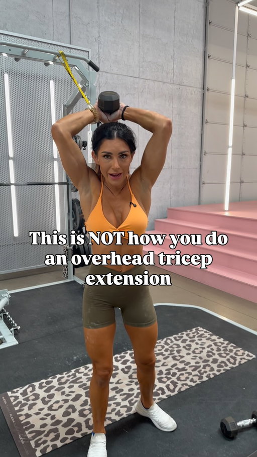 Comment “ME” and I’ll DM you the link to my Toned Arms Challenge and save it for the next time you do tricep extensions! 

When you’re doing overhead tricep extensions you should be keeping your biceps close to your years vs elbows SUPER flared out and make sure you are getting the full range of each rep! Half reps aren’t going to get you the results you want! 

#fitness #triceps