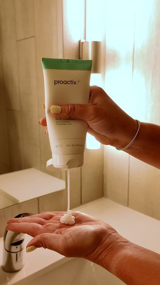 In honor of Acne Awareness Month this June, we’re highlighting the Proactiv+ Smoothing BHA Cleanser—one of the products in our Summer TestTube💗📦✨⁠
⁠
Formulated with salicylic acid, aloe, and biodegradable exfoliating beads, it helps target breakouts while keeping skin hydrated, revealing smoother, softer skin over time.⁠
⁠
As our editorial director @lizritter puts it, it’s “a non-complicated daily wash for acne-prone skin that wants results without the redness”🤍✨