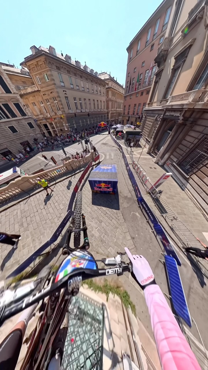 entering the speed tunnel 🤯🤯💨 w/ @brookmacdonald6 

Red Bull Genova Cerro Abajo is back this Sunday. 🚨Watch it LIVE on Red Bull TV or Red Bull Bike YouTube 🍿
(link in bio)

🌎⏰👇
8:20 PDT
17:20 CEST

#mtb #downhill #urban #mountainbike #pov