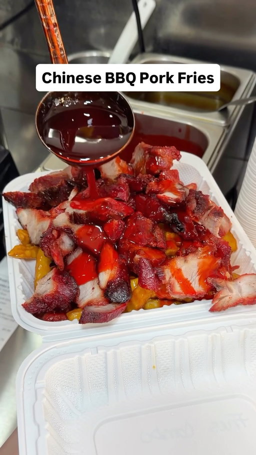 Would you try these fries loaded with Char Siu Chinese BBQ Pork?? 🤔🍟 @china_wok_fairplex