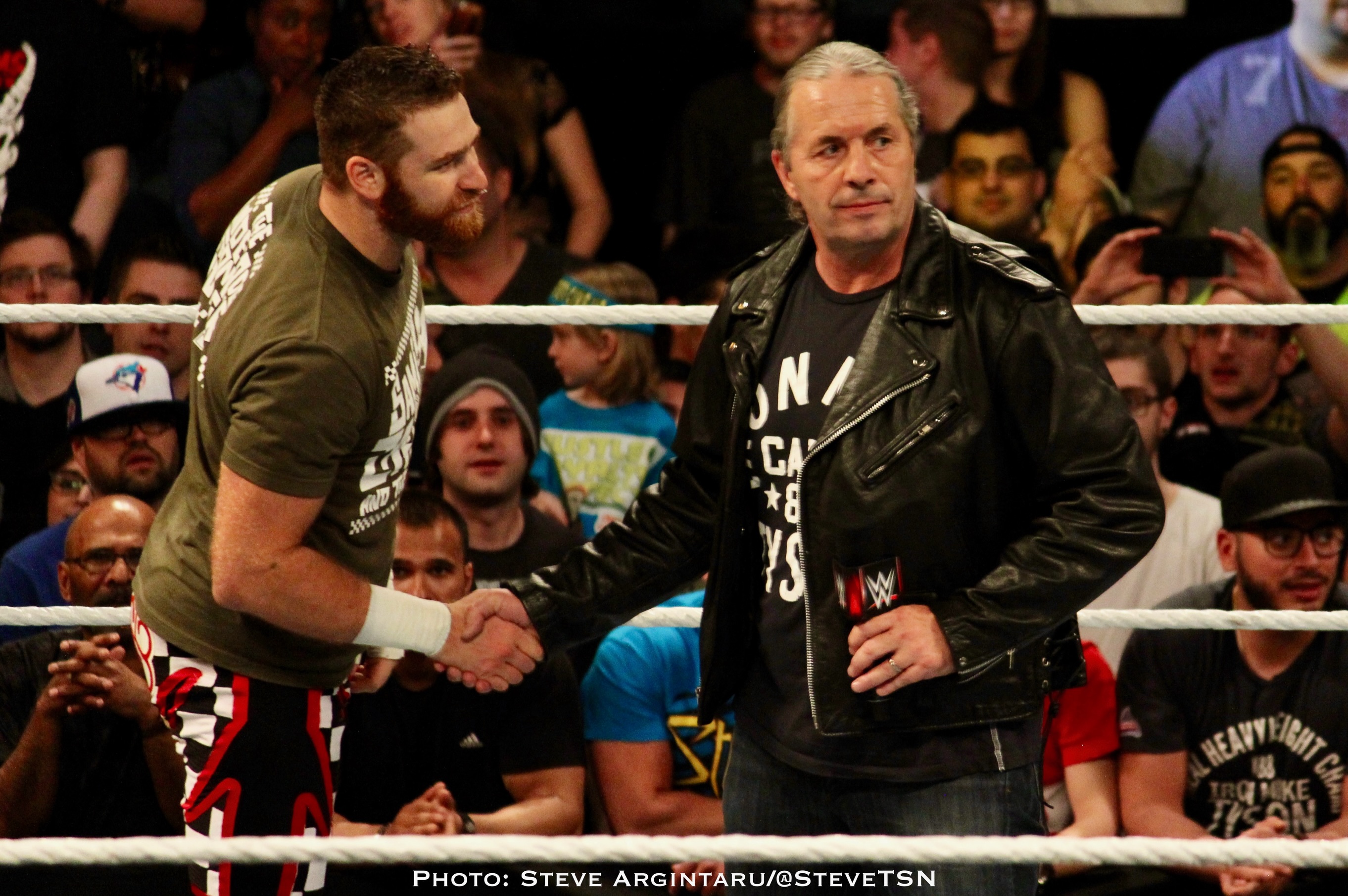 With his win at Night Of Champions, Sami Zayn joins a prestigious list of Canadians who’ve held #WWE men’s world titles since Vince McMahon bought Titan Sports in 1982:

🇨🇦 @brethitmanhart (Calgary)
🇨🇦 @chrisjerichofozzy (Winnipeg)
🇨🇦 Edge @ratedrcope (Orangeville, ON)
🇨🇦 @christian4peeps (Kitchener, ON)
🇨🇦 Chris Benoit (Edmonton)
🇨🇦 Kevin Owens (Marieville, QC)
🇨🇦 Jinder Mahal @themaharaja (Calgary)
🇨🇦 @samizayn (Montréal)
.
.
.
#samizayn #wwechampion #brethart #wwenoc