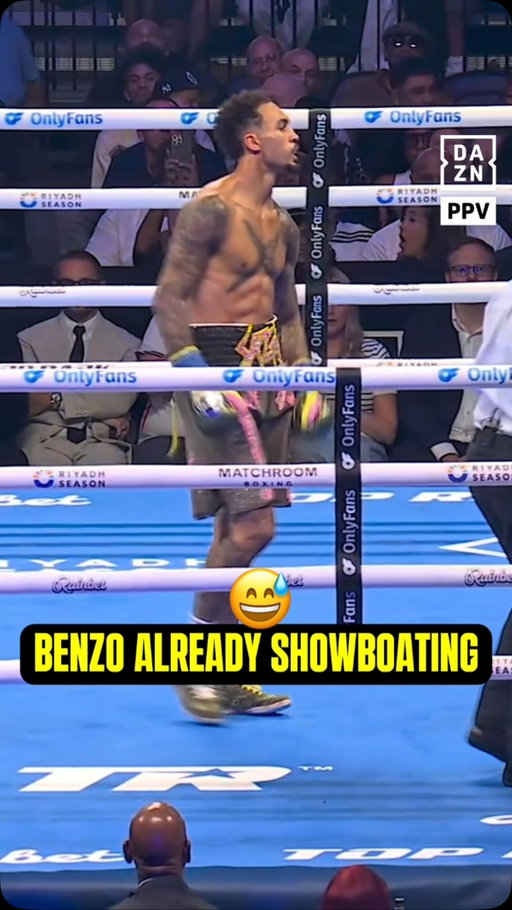 The surgeon just having fun 😅

#ZayasEnnis | LIVE NOW exclusively on DAZN 🤳