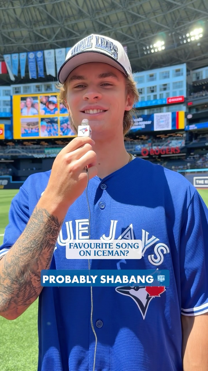 SHABANG 🏒🥶🎤
Our newest Bud, Gavin McKenna 😁 #LeafsForever