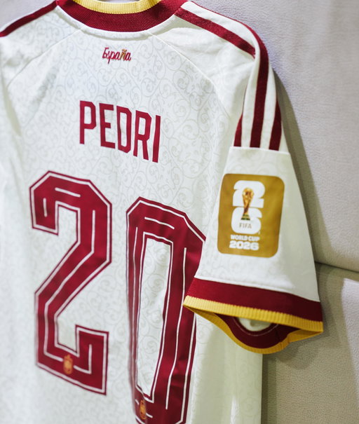 🤍♥️💛