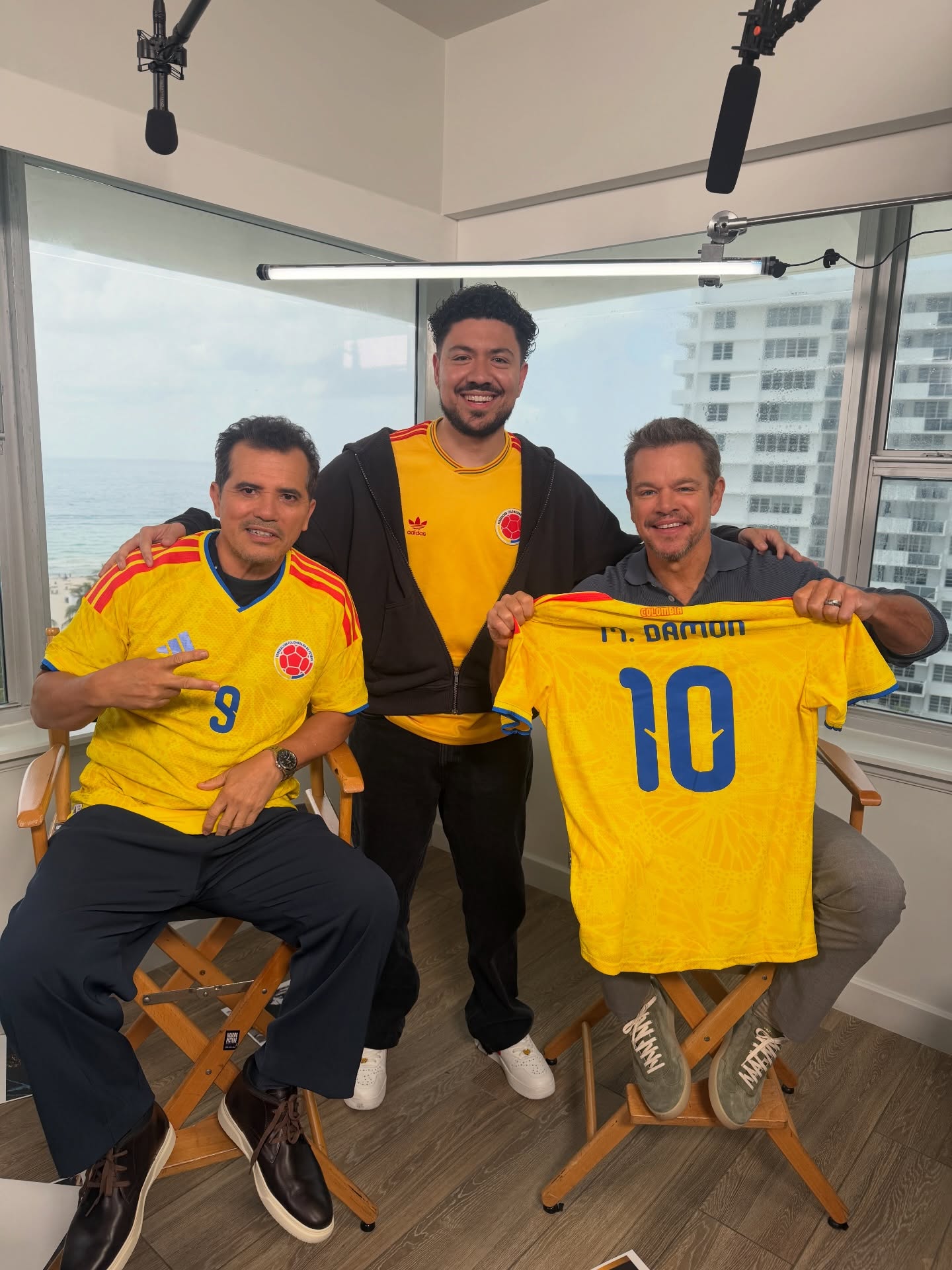 JUST HAD THE CRAZIEST 24 HOURS OF MY LIFE 😭🇨🇴

- Created Content with Matt Damon & John Leguizamo for The Odyssey (gifted them custom Colombia jerseys)

- Randomly met and had a conversation with Gaten Matarazzo at the airport (dustin the goat)

- Went to the Colombia vs Portugal game (dream come true)

- Saw Cristiano Ronaldo 😭

- Goal got robbed but Colombia WON GROUP K !!! 🔥🇨🇴

#worldcup #colombia #mattdamon #cristianoronaldo #strangerthings
