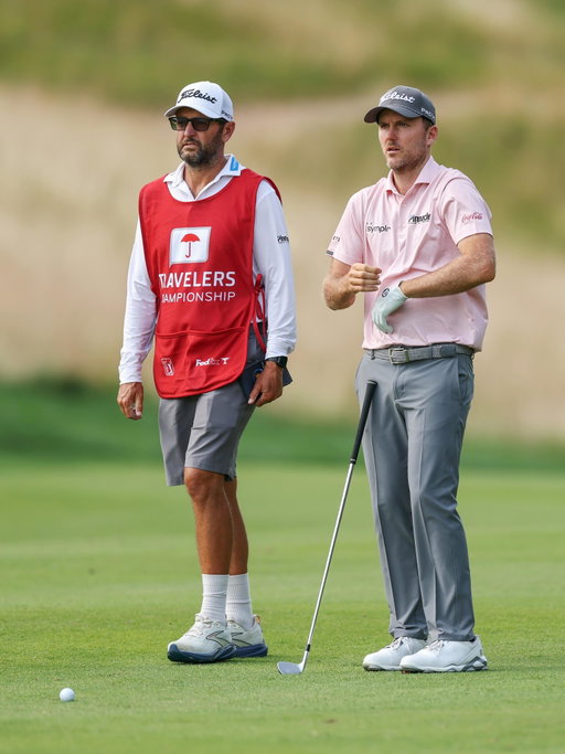 Sitting at my house watching all the fans walk by in the pouring rain and reflecting on how special this place is. I said it last year and I’ll say it again- nothing tops the @travelerschamp !

The fan support out here is simply unreal. Cromwell, CT is a bit off the beaten path but that doesn’t stop any of these folks from getting here. They pour in every day, cheer hard for us, and make the atmosphere electric. A sincere “thank you” for all of the support, cheers, and chants every day. 

Next stop: Royal Birkdale 🇬🇧 
(With a @wimbledon pit stop first)