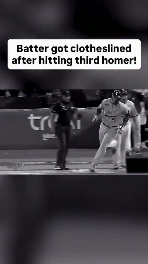 Firing a baseball full speed into a scrum is madness

#baseball #winterball #breakdown #sports #beef