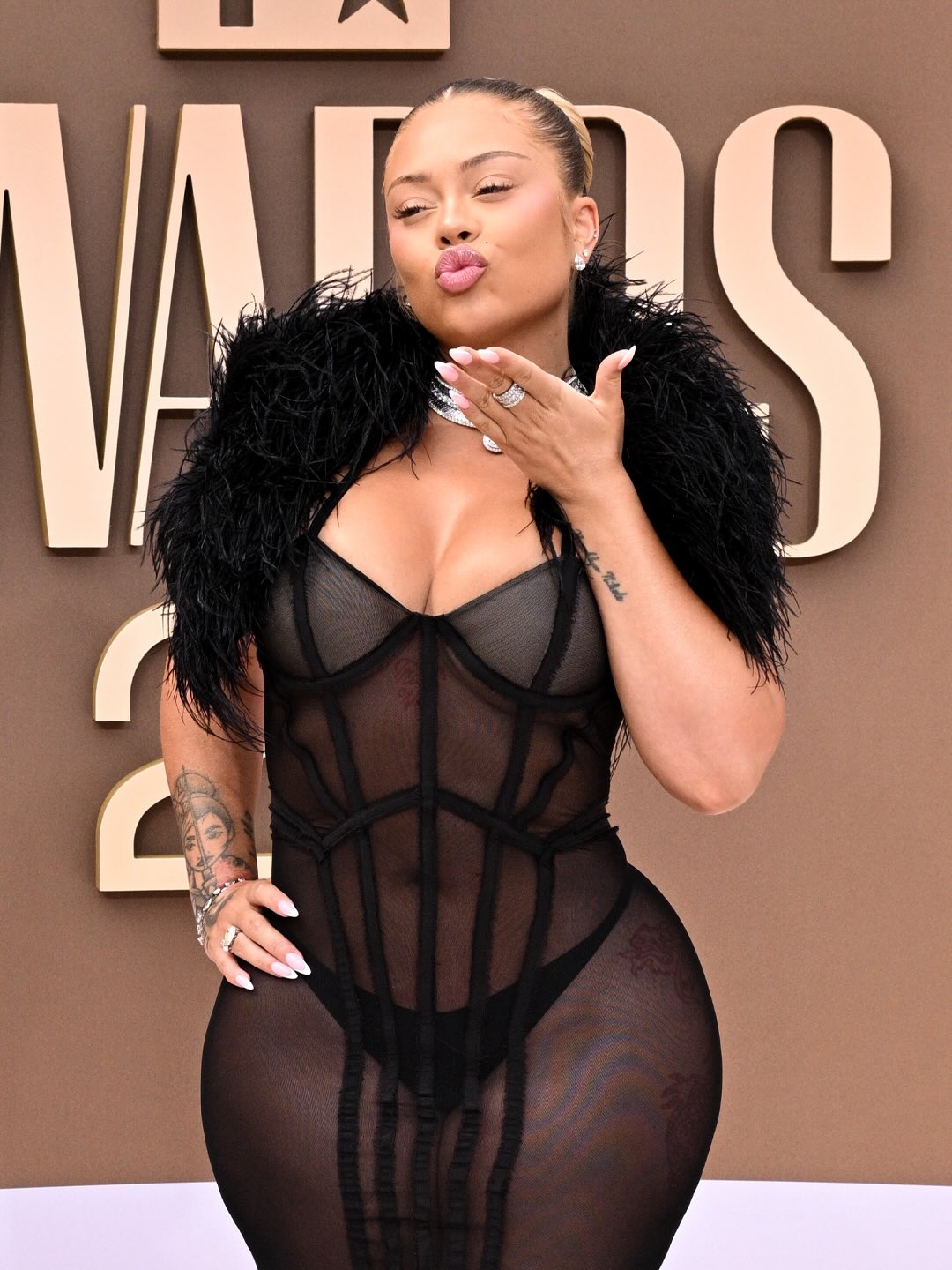 Celebrities showed out for the red carpet at the 2026 BET Awards‼️

Y’all rockin’ with the fits⁉️