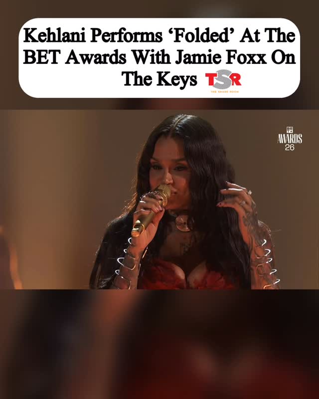 #TSRBETAwards: Wheww 🔥! #Kehlani’s mic was all the way on during her live performance of ‘Folded’ at the BET Awards ft. #JamieFoxx on the keys! (🎥: @bet) ✍🏾: #TSRStaffST