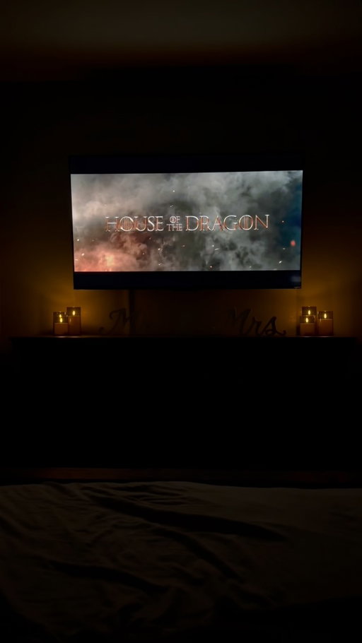 WE’RE SO BACK BABY 🐉 #bookstagram #houseofthedragon
#houseofthedragonhbo #rhaenyratargaryen
#damontargaryen