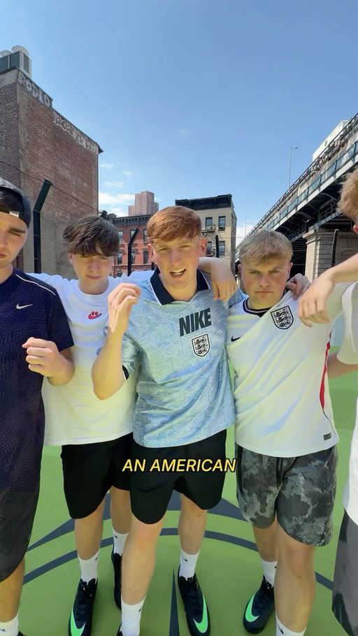 USA v UK? 😂
@thebovboys take on @manhattan.fc on the @nikefootball rooftop pitch ⚽️

#JDForeverForward
