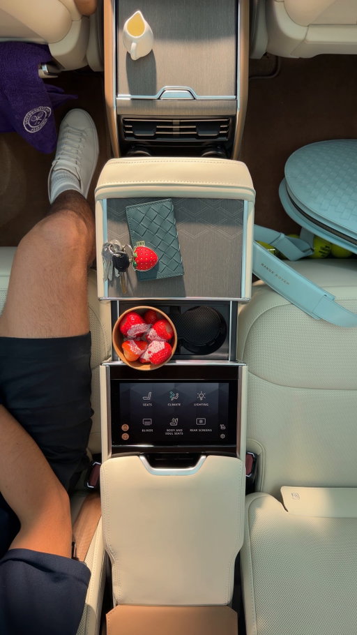 Strawberries & cream and every comfort considered.

Official Vehicle Partner of @Wimbledon.

——

Model shown is Range Rover SV Serenity PHEV UK spec 26MY. Availability and specifications vary by market, check with your local retailer.