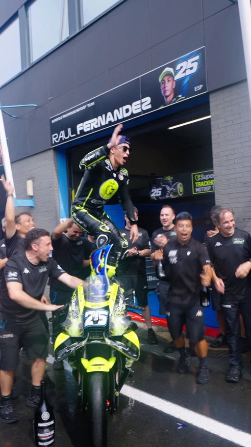 When you’ve got 2 VERY different personalities in the box. 

#DutchGP