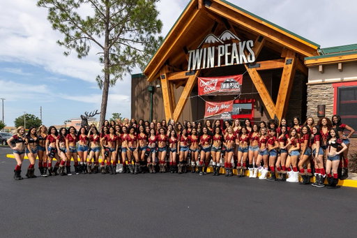 Welcome to the family, Twin Peaks Kissimmee! 

Now open at 2911 Vineland Rd, Twin Peaks Kissimmee is serving up made-from-scratch favorites, ice-cold 29° draft beer, signature cocktails, Scenic Views, and wall-to-wall TVs so you never miss a moment of the action.

Whether you’re stopping in for lunch, happy hour, dinner, or the big game, the Kissimmee team is ready to show you what makes Twin Peaks the ultimate sports lodge.

If you’re in the area, swing by and give our newest lodge a warm welcome! 🍻