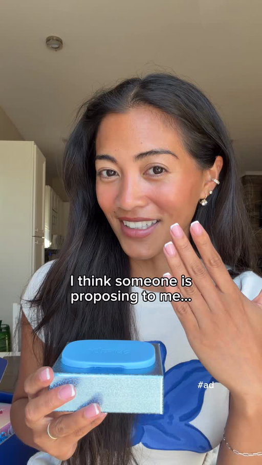 #ad If you’re feeling like you’re 87% more likely to be screaming crying this wedding season, be prepared for all of the emotions with an exclusive @kleenex Tissue Ring made by @kara.fedrigon.

To enter for a chance to win 1 of 13 tissue rings:
- Like this post
- Tag someone with a love story that means a lot to you. Could be you, your parents, your friends, or maybe even an English and gym teacher in your life
-include #KleenexTissueRingsGiveaway”

No purchase necessary. US only, age of majority+. Ends 7/9/26. Tissue Rings prize = $25. ARV of all 13 prizes: $325. Void where prohibited. Rules at https://bit.ly/KCPromotions