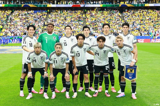 🔹𝗦𝗔𝗠𝗨𝗥𝗔𝗜 𝗕𝗟𝗨𝗘🔹

ブラジルとのラウンド32。
先制するも後半に逆転を許し1-2で敗戦となりました。

最後まで走り続けたSAMURAI BLUEへ、
それぞれの場所から、たくさんのご声援・サポートをありがとうございました。

@fifaworldcup 
#最高の景色を #サッカー日本代表