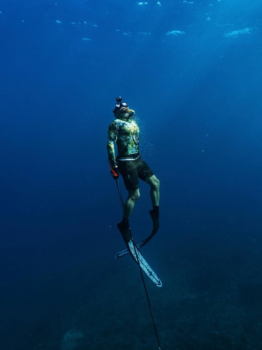 Without a doubt my new favorite hobby…spearfishing is the equivalent to spot and stalk archery hunting with a key difference being you can’t breathe. So challenging and at the same time so peaceful to be surrounded by so much water and so many different species of fish. Huge shout out to @granthorvat for taking the DPO boys on our first spear fishing trip to the Bahamas. Can’t wait for yall to see this one. PS- sneak preview at the Squad Games tour if yall come out and see us on the road this summer!