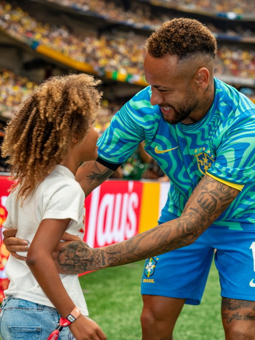 my daughter and my lovely family from BRAZIL. Thank you to my brothers from Brazil on making my baby girl feel so special ❤️❤️❤️