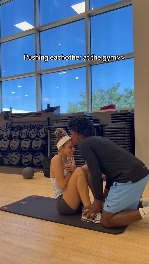 The best motivation 😂💕 
Personals: @desssrosa | @_nazitoooo 

#desandnaz #couples #relationshipgoals #funny #reelsinstagram