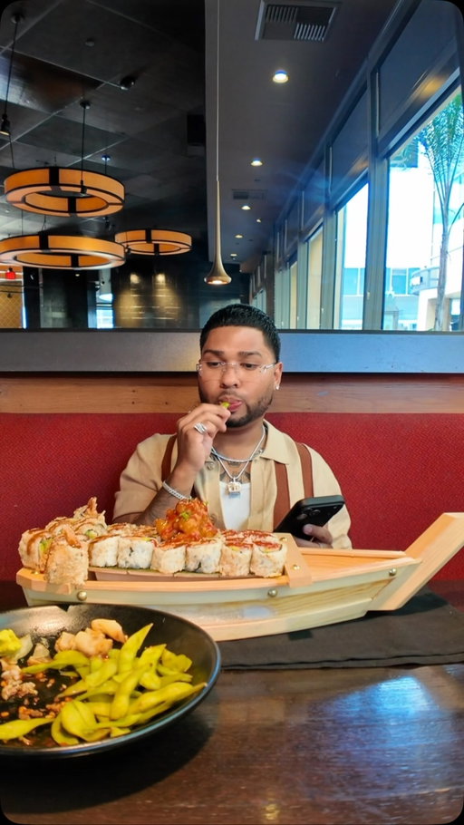 Solo Date at @pfchangs 
to try their new Sushi Boat #pfchangspartner