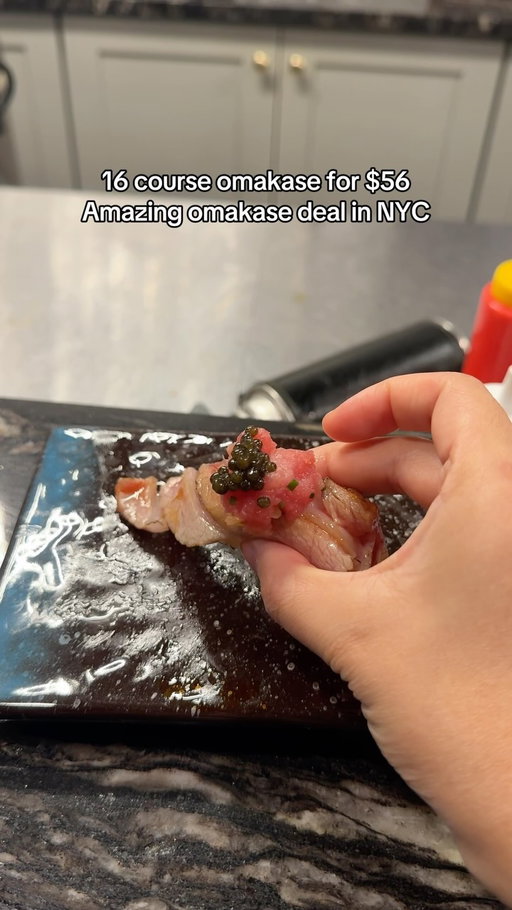 16-course omakase in NYC + free sake from Sunday-Thursdays during their first and last seatings (5:00pm & 8:45pm). The full omakase includes an appetizer, soup, 12 pieces of nigiri, a handroll, and dessert🍣🍶
One of the best omakase deals I’ve seen 🤩
📍Uka Omakase 
238 E 60th St
New York, NY 10022
.
.
.
#nyc #omakase #nycomakase #ukaomakase #nycrestaurant