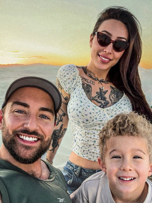 The nuclear family 🥸