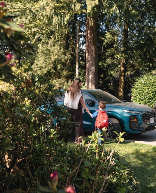 The long way is truly the best way.

Moments captured in the @audicanada Q3 from my trip to Powell River, where winding Sunshine Coast roads felt effortless with quattro control. From Seaside stops, local snack breaks, ferry waits & all, the journey was just as much a part of the trip as the destination itself.

Fully designed inside and out, the Q3 is both luxurious and versatile. It truly felt like a car made for both daily life moments and fun adventures.

#Audi #AudiCanada #AudiQ3 #VorsprungDurchTechnik
#AudiPartner