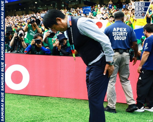 🔹𝗦𝗔𝗠𝗨𝗥𝗔𝗜 𝗕𝗟𝗨𝗘🔹
【2026.6.30 Photo Report⑤】

🏆FIFAワールドカップ2026™
⚔ラウンド32
🇯🇵SAMURAI BLUE 1-2 ブラジル代表🇧🇷

🗓6.30(火) ⌚️2:00(🇯🇵)
🏟Houston Stadium(アメリカ)

1 鈴木彩艶(GK)
3 谷口彰悟
10 堂安律(C)
11 前田大然
13 中村敬斗
14 伊東純也
15 鎌田大地
18 上田綺世
21 伊藤洋輝
22 冨安健洋
24 佐野海舟

𝐒𝐔𝐁🔄
12 大迫敬介(GK)
23 早川友基(GK)
2 菅原由勢
4 板倉滉
5 長友佑都
6 町野修斗
7 田中碧
8 久保建英
9 後藤啓介
16 渡辺剛
17 鈴木唯人
19 小川航基
20 瀬古歩夢
25 鈴木淳之介
26 塩貝健人

監督
森保一

@fifaworldcup
#最高の景色を #サッカー日本代表