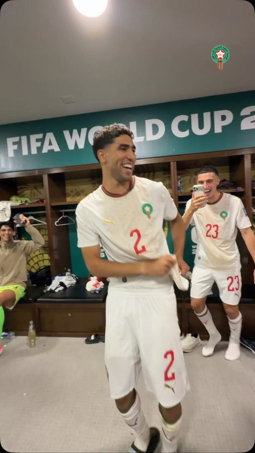 This is how we woke up today 🕺🏻😂

#DimaMaghrib 🇲🇦 #FIFAWorldCup